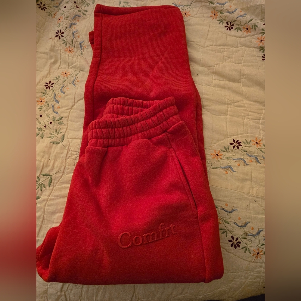 Comfrt Red Sweatpants